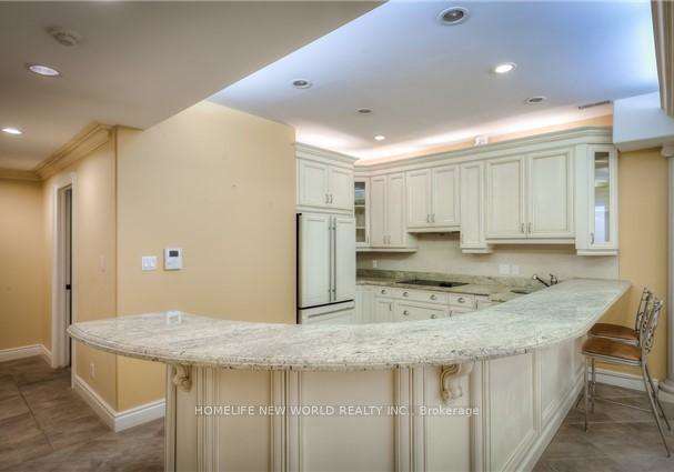 77-steeles-avenue-e-north-york-ontario-c12697850