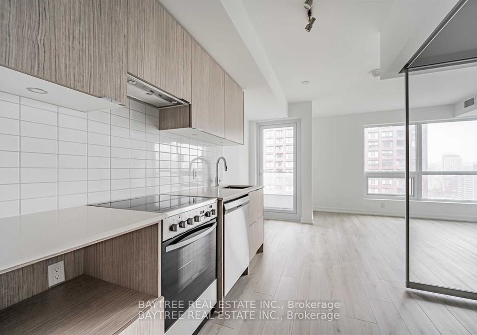 395-bloor-street-toronto-ontario-c12697924