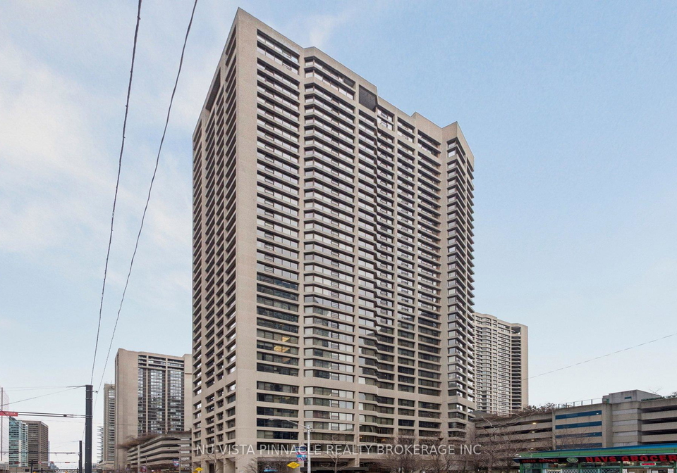 55-harbour-square-toronto-ontario-c12698010