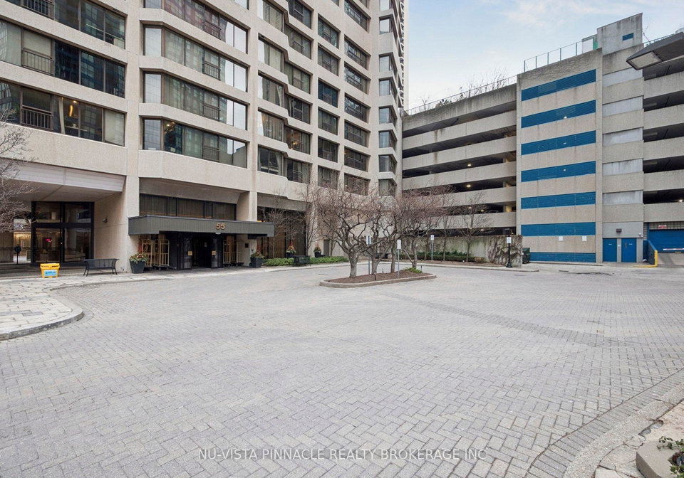 55-harbour-square-toronto-ontario-c12698010
