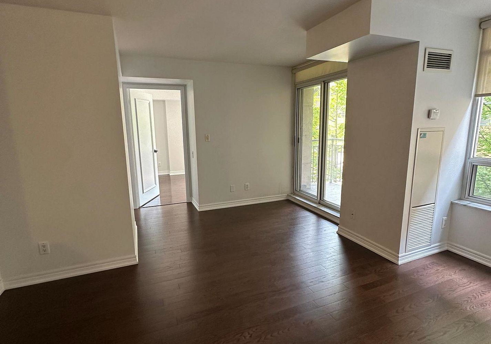 60-st-clair-avenue-w-toronto-ontario-c12698094