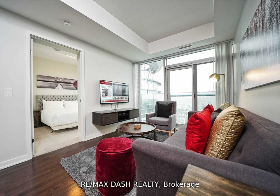 14-york-street-toronto-ontario-c12698148
