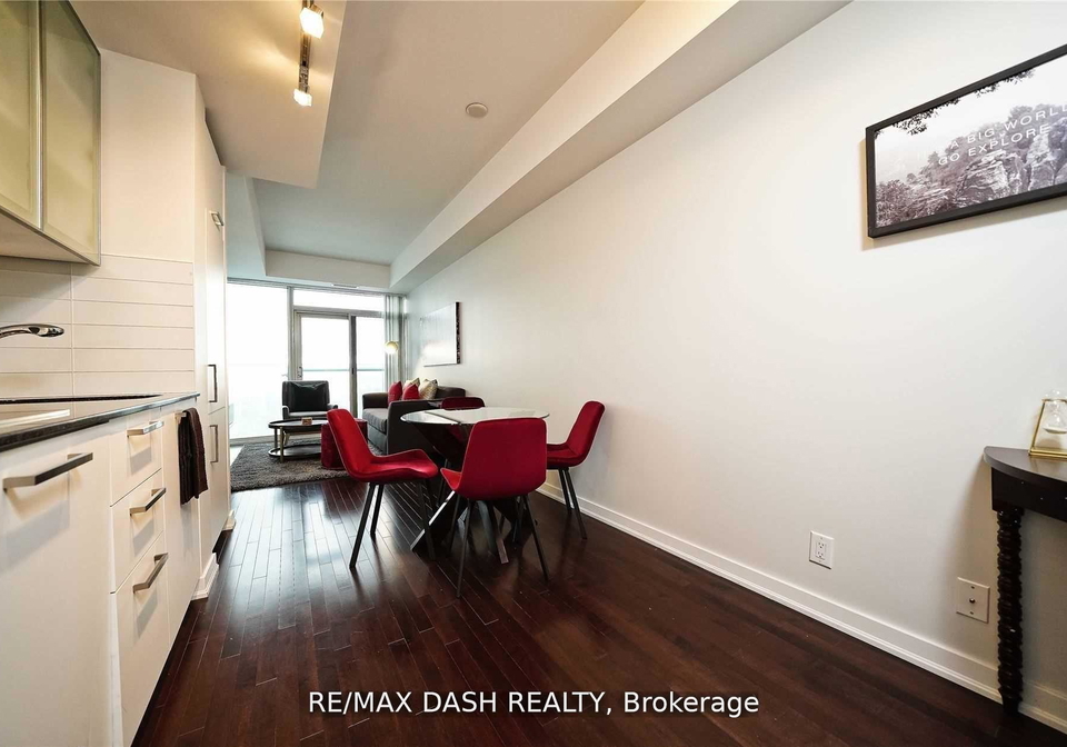 14-york-street-toronto-ontario-c12698148