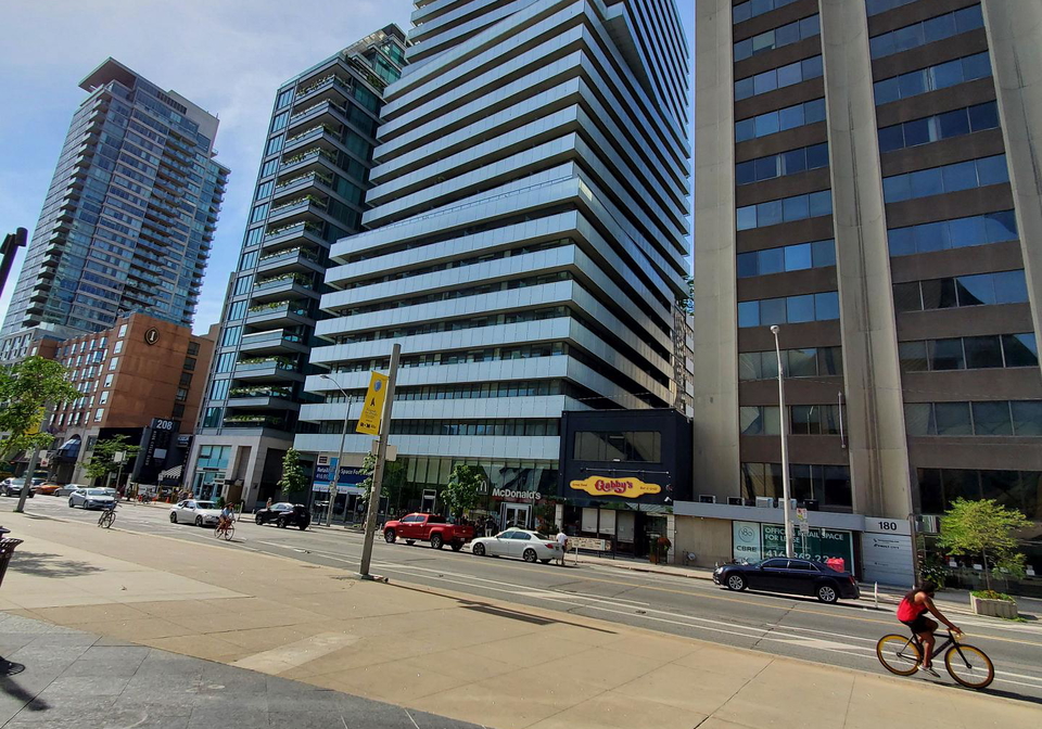 200-bloor-street-w-toronto-ontario-c12698238