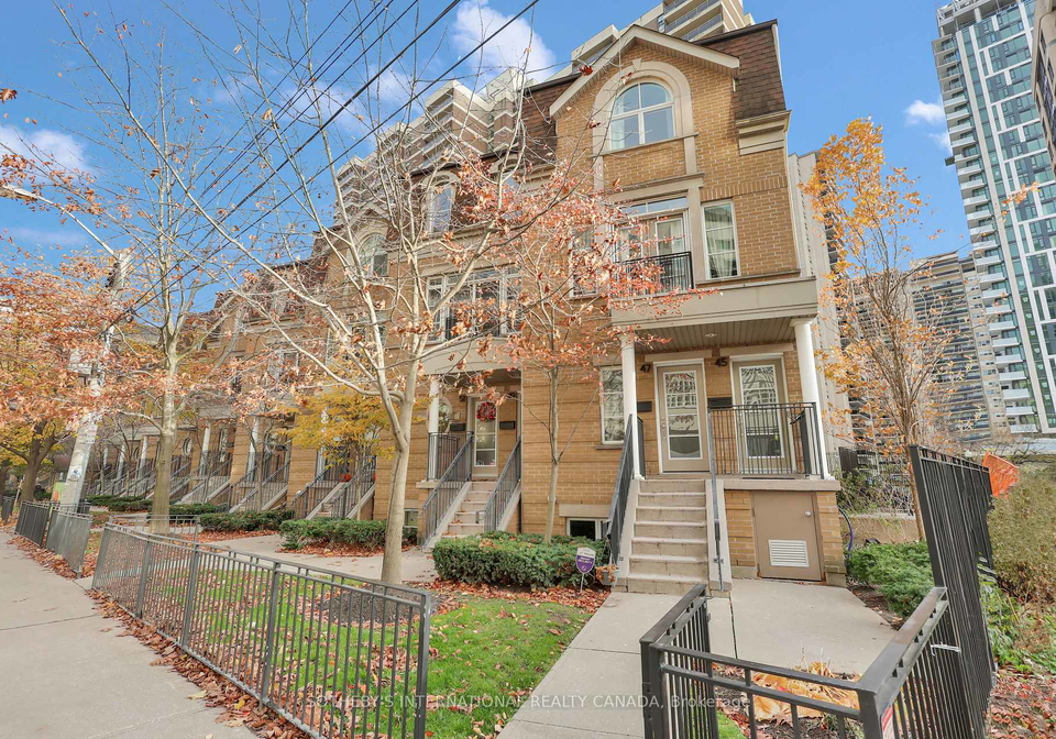 45-pleasant-boulevard-toronto-ontario-c12698272