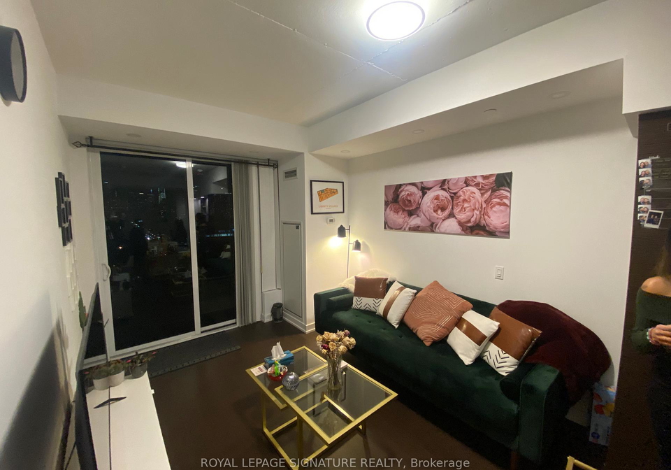 1030-king-street-w-toronto-ontario-c12698558