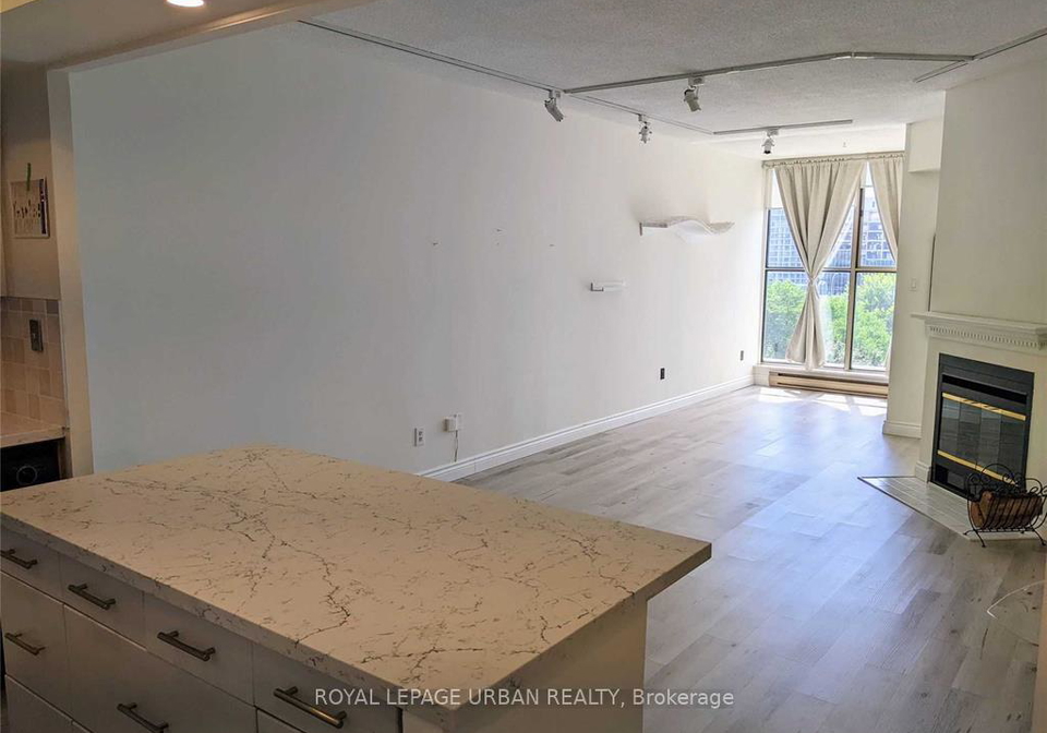 65-scadding-avenue-toronto-ontario-c12698672