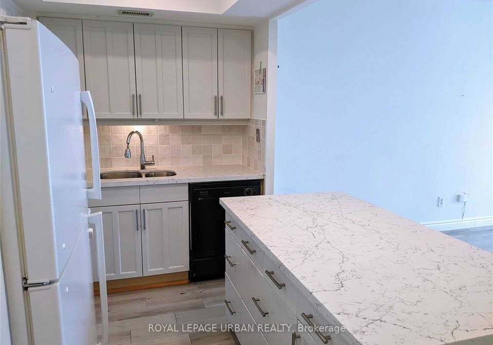 65-scadding-avenue-toronto-ontario-c12698672