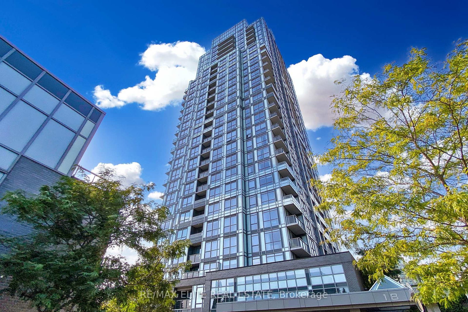18-graydont-hall-drive-north-york-ontario-c12698674