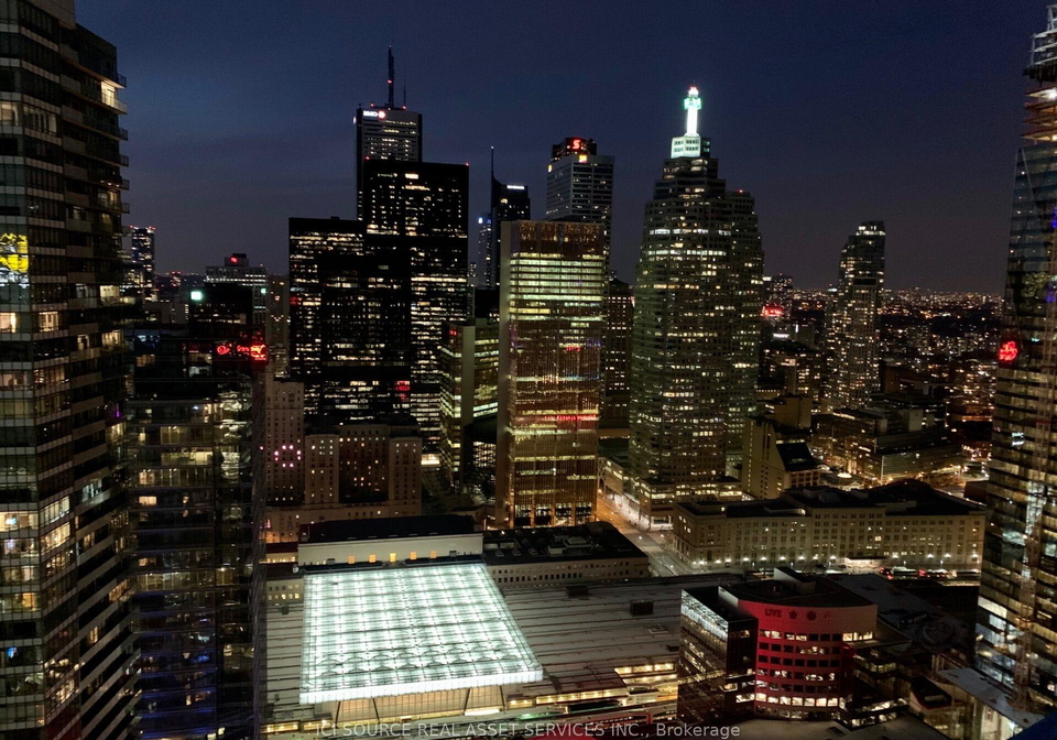 100-harbour-street-toronto-ontario-c12698870