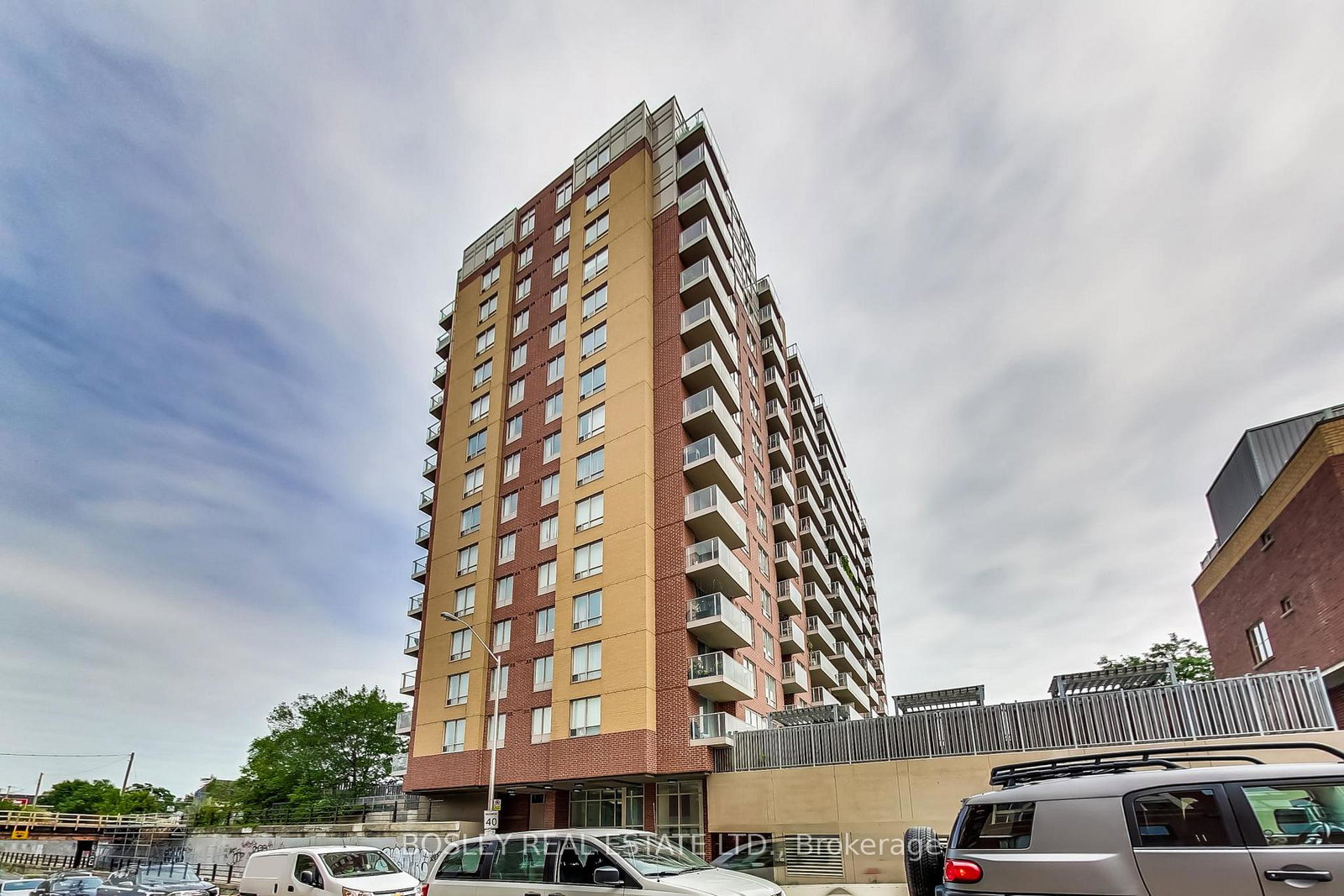 1369-bloor-street-w-toronto-ontario-c12699098