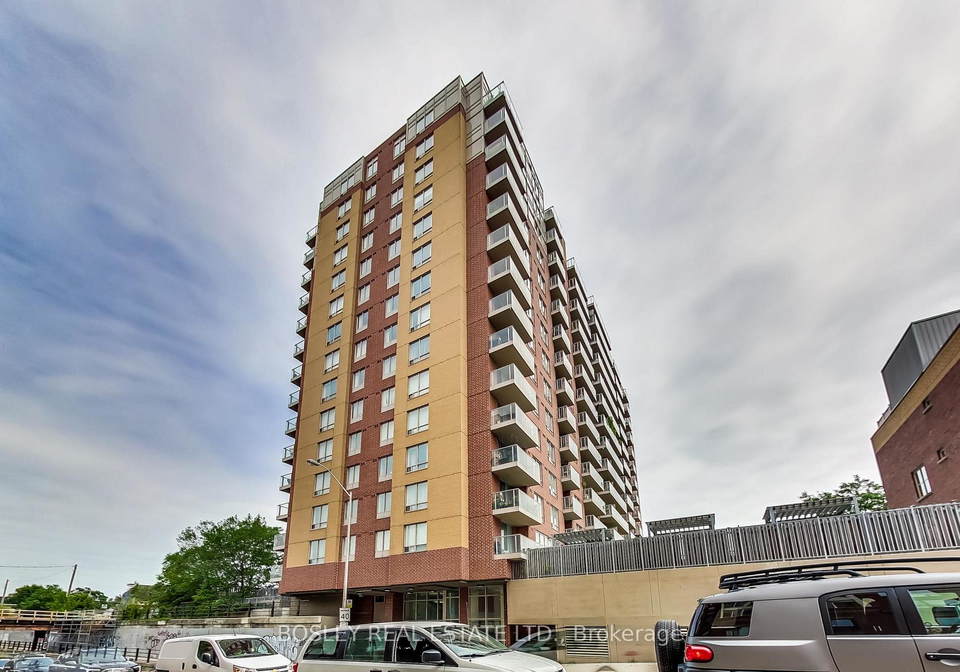 1369-bloor-street-w-toronto-ontario-c12699098