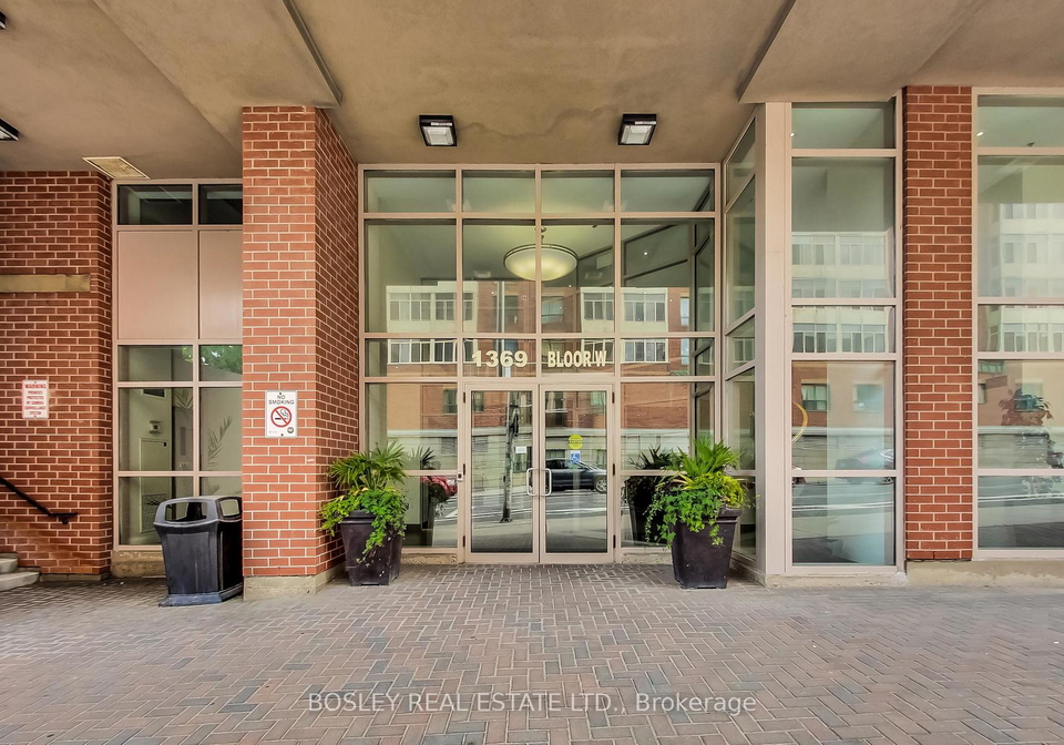 1369-bloor-street-w-toronto-ontario-c12699098