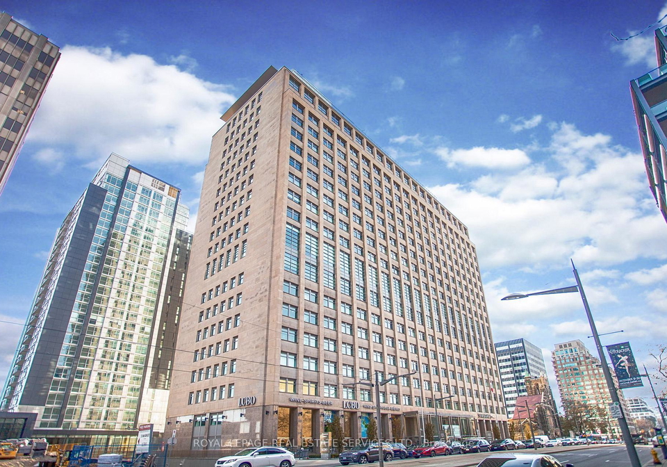 111-st-clair-avenue-w-toronto-ontario-c12699156