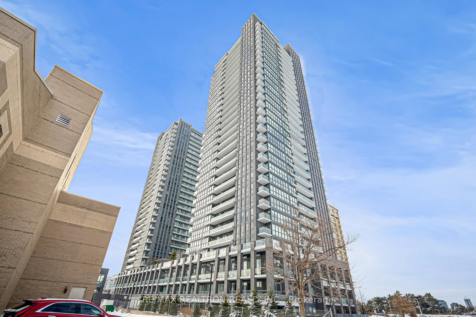 6-sonci-way-east-york-ontario-c12699280