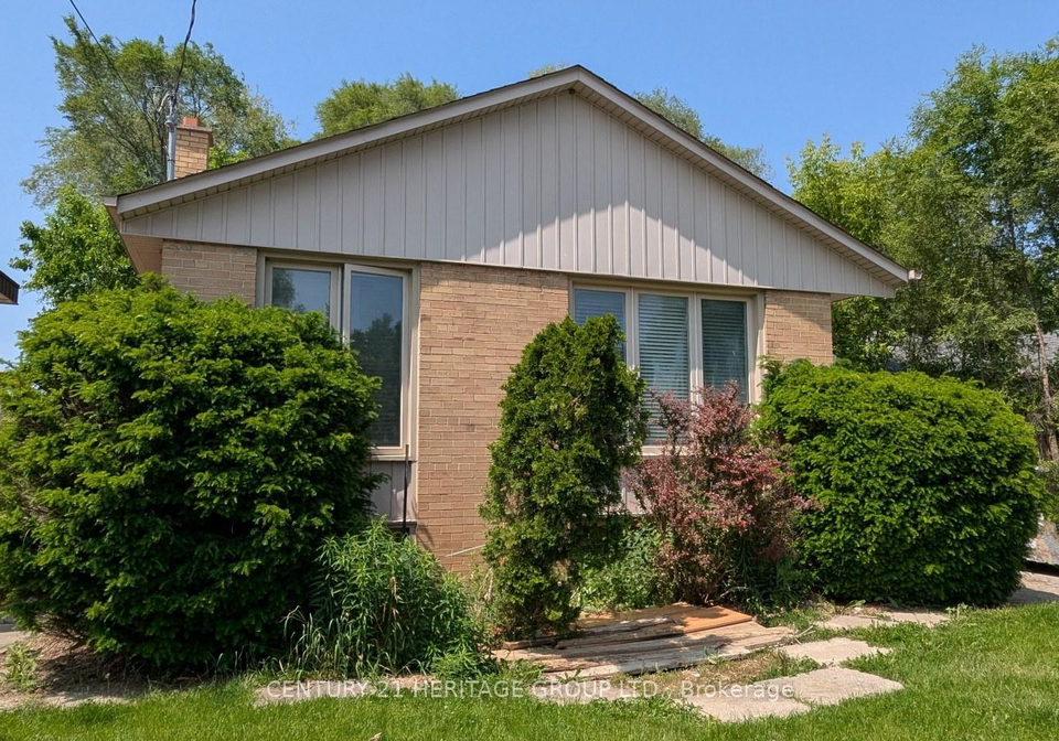 138-waterloo-avenue-toronto-ontario-c12699468