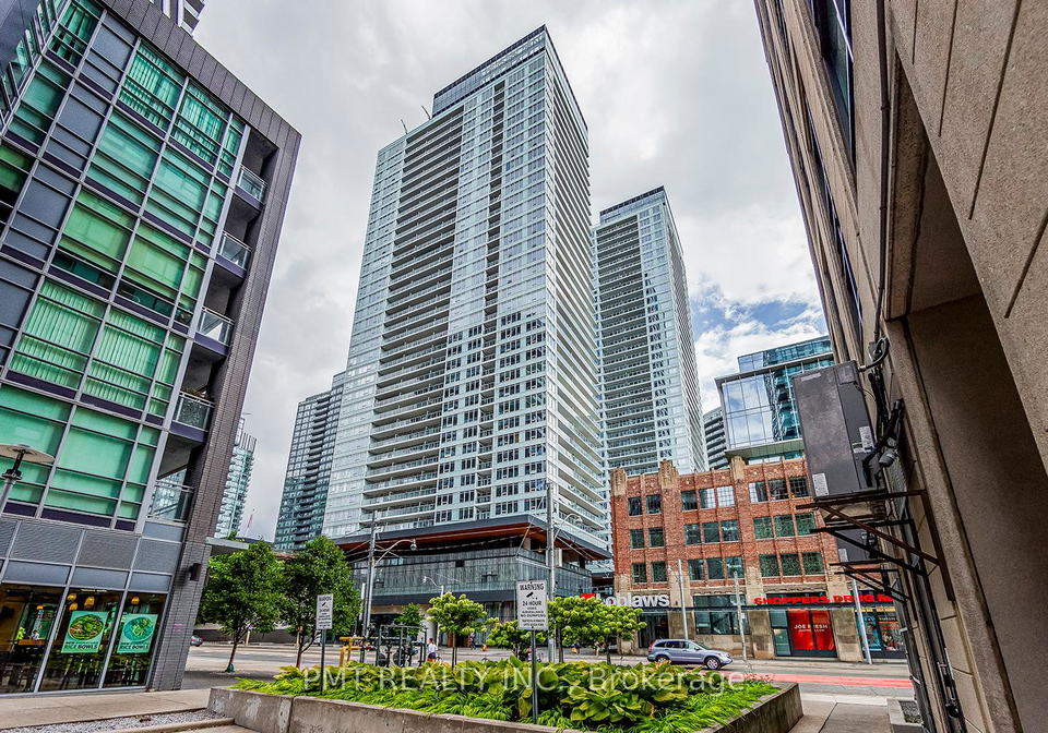 19-bathurst-street-toronto-ontario-c12700754