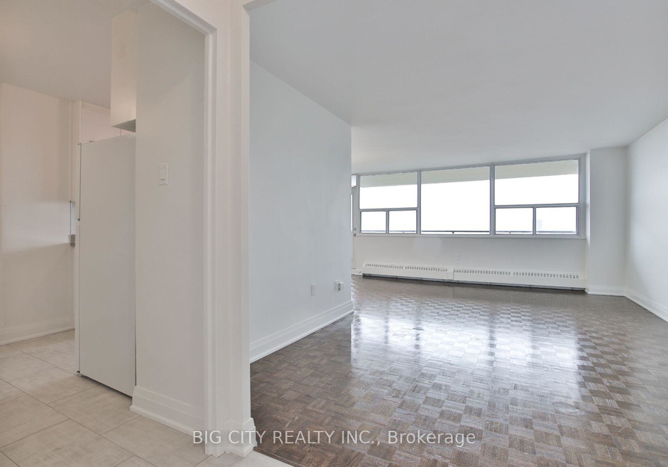 185-shaughnessy-boulevard-north-york-ontario-c12701172