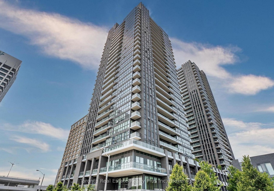 2-sonic-way-east-york-ontario-c12702040