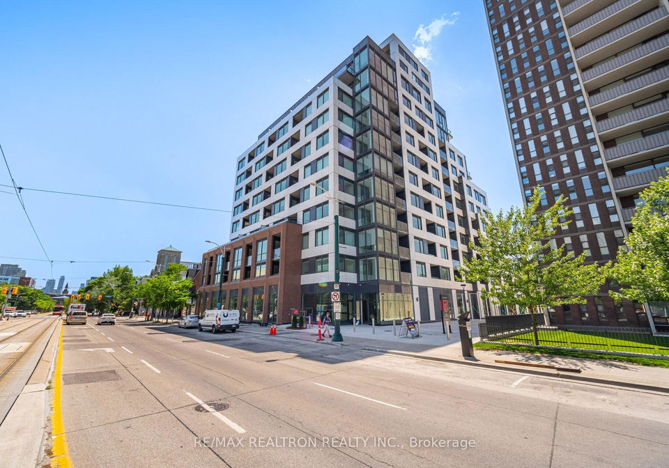 664-spadina-avenue-toronto-ontario-c12702150