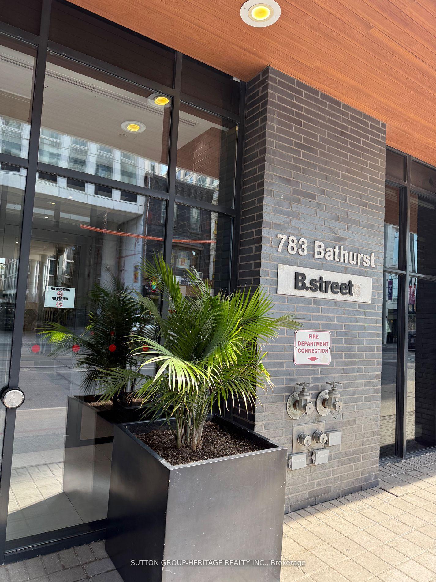 783-bathurst-street-toronto-ontario-c12702222