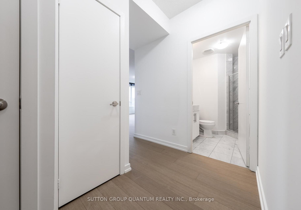 65-bremner-boulevard-toronto-ontario-c12702376