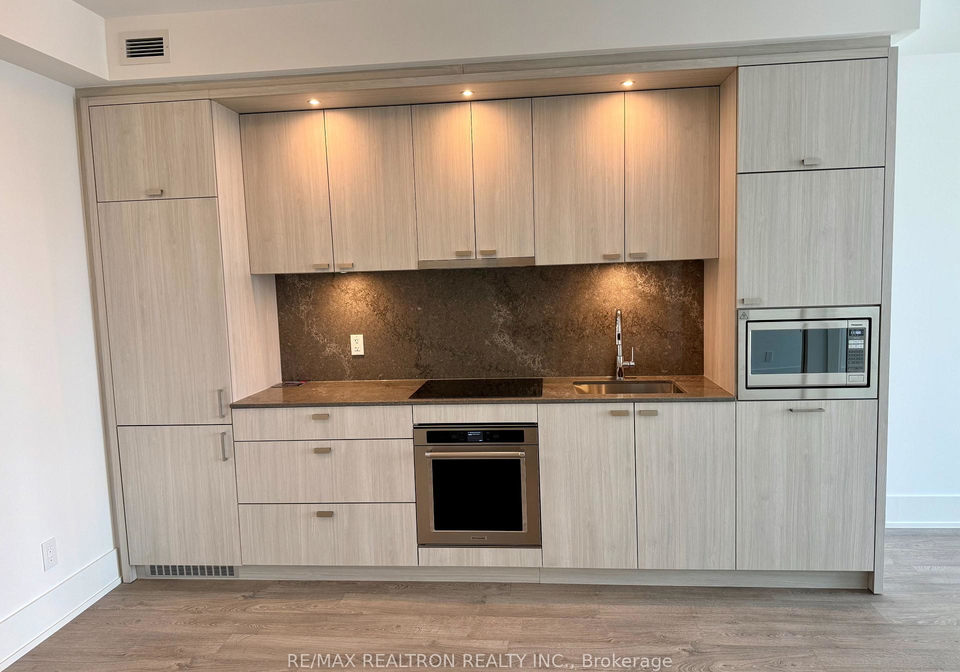 115-denison-avenue-toronto-ontario-c12702852