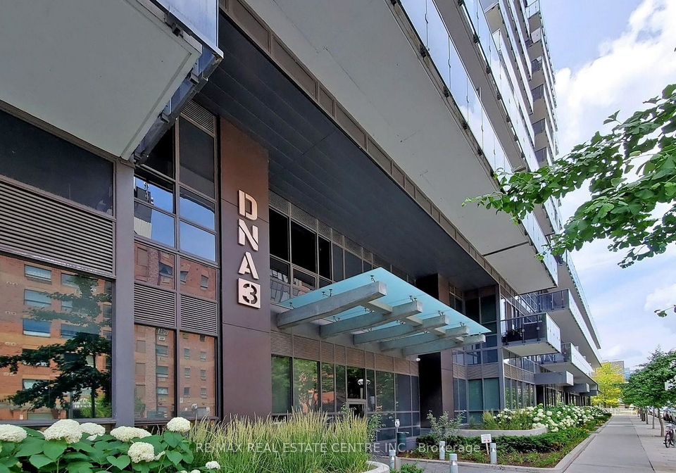 1030-king-street-w-toronto-ontario-c12702904