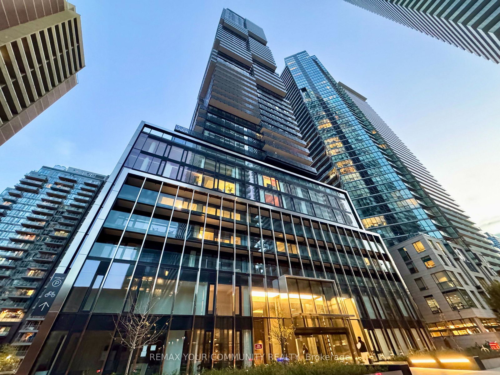 55-charles-street-e-toronto-ontario-c12703052