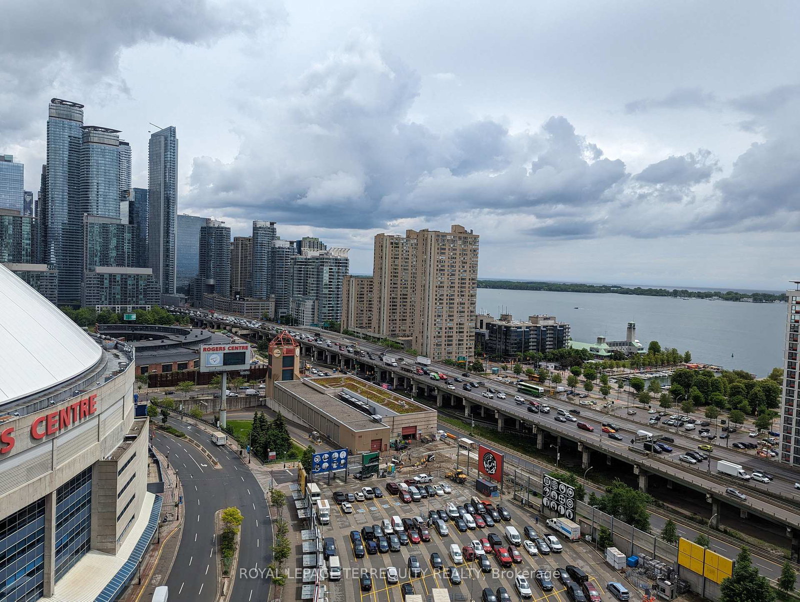 3-navy-wharf-court-toronto-ontario-c12703212