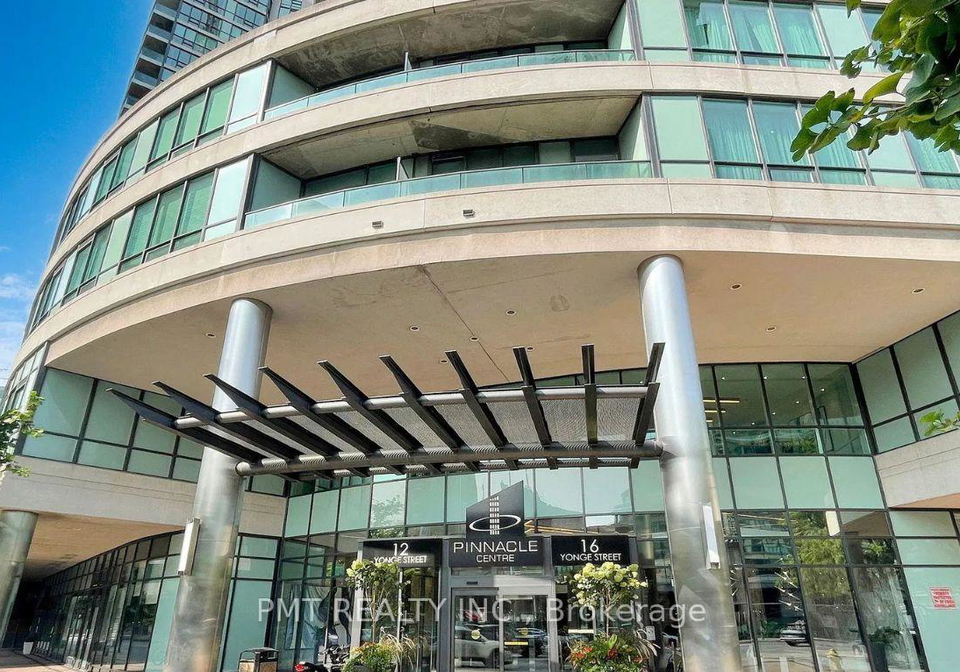 16-yonge-street-toronto-ontario-c12703574