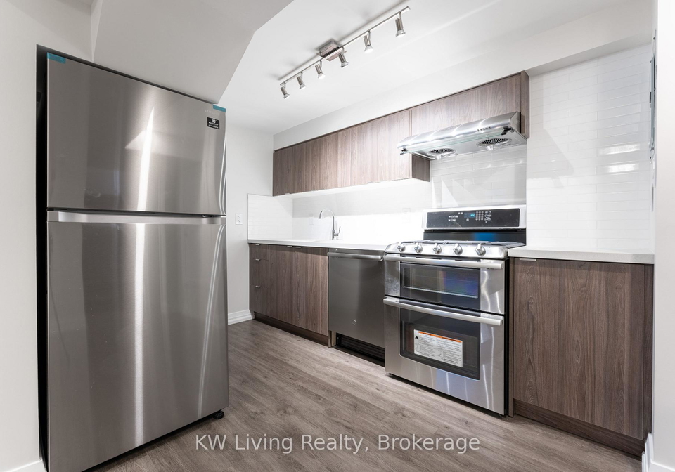 64-overton-crescent-north-york-ontario-c12703712