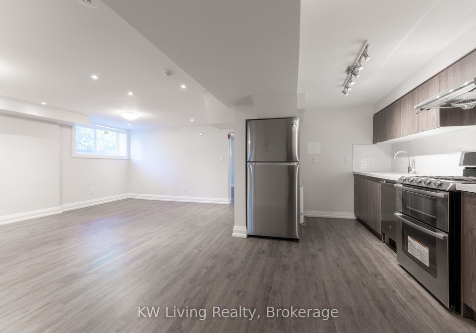 64-overton-crescent-north-york-ontario-c12703712
