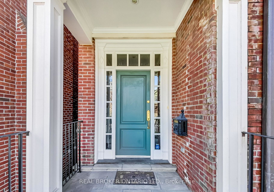 21-farnham-avenue-toronto-ontario-c12704242