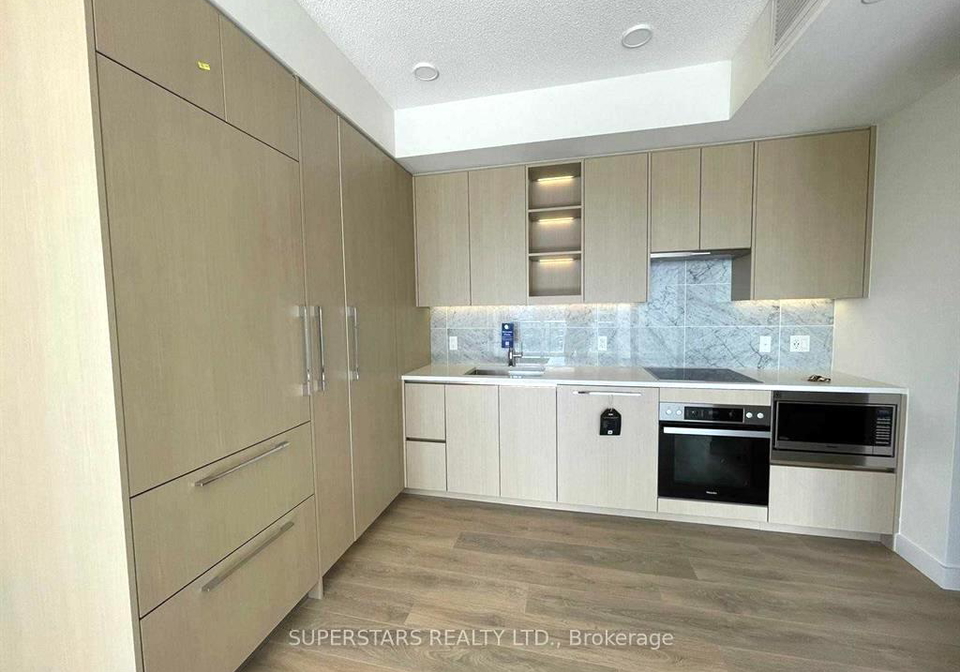 95-mcmahon-drive-north-york-ontario-c12704484