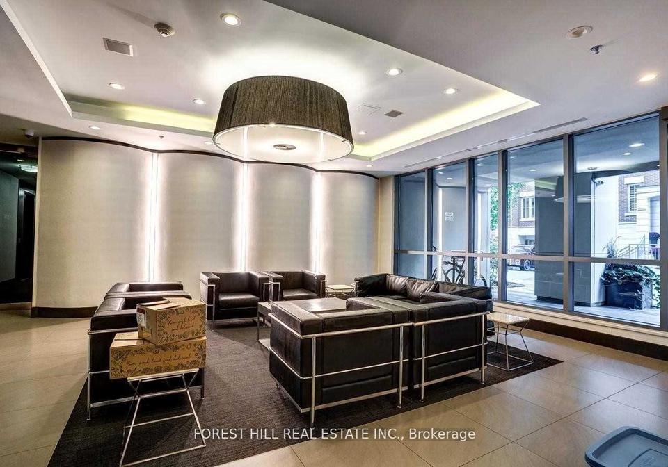 377-madison-avenue-toronto-ontario-c12704744