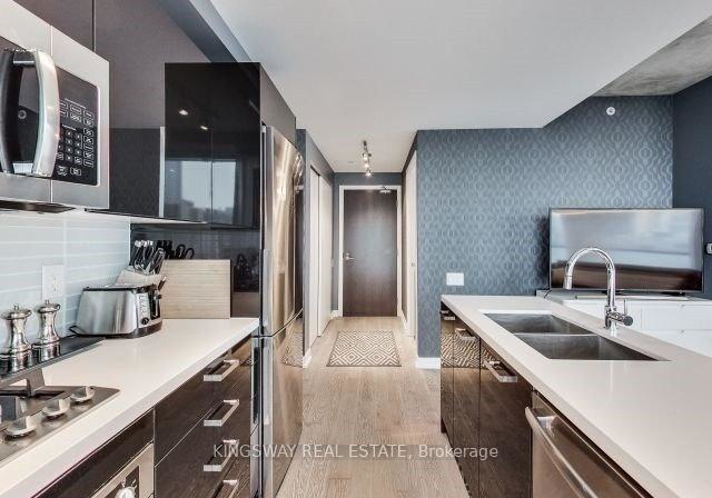 11-charlotte-street-toronto-ontario-c12705128