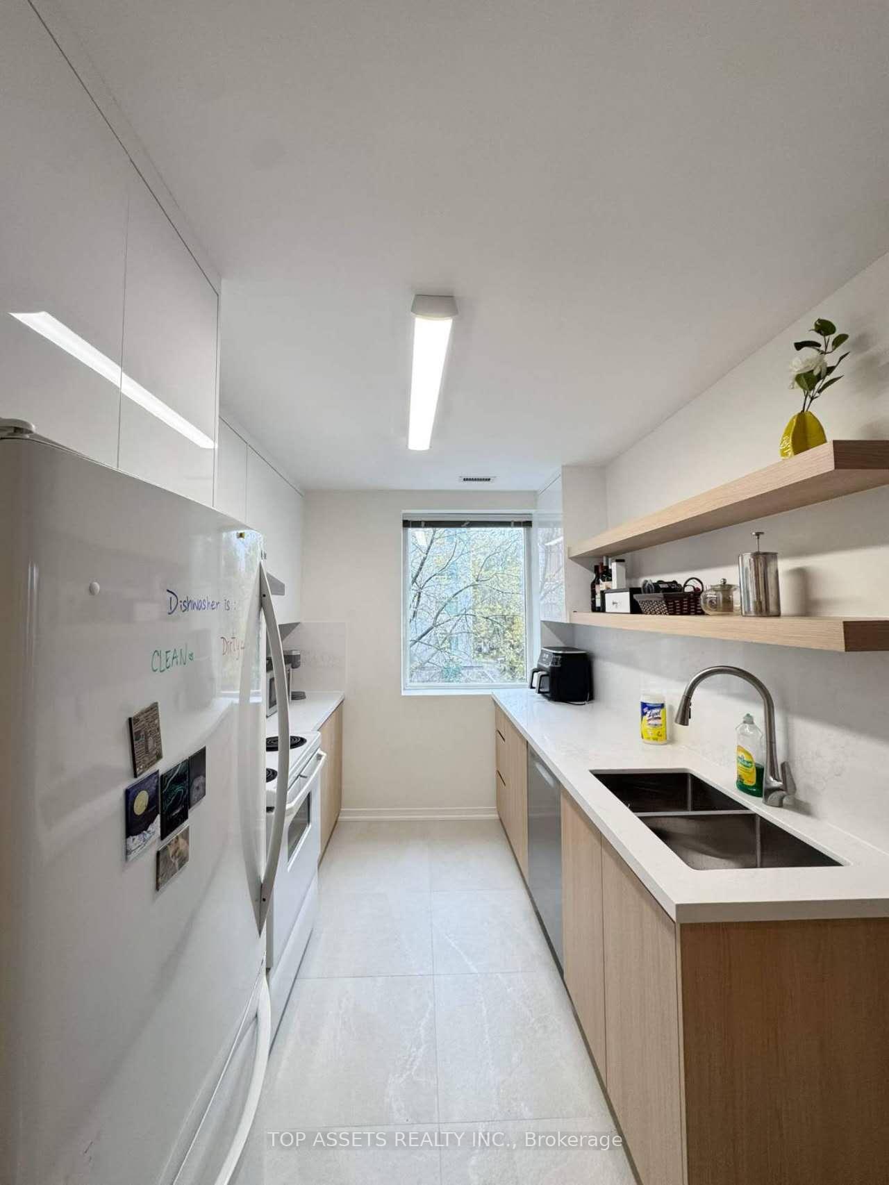 600-eglinton-avenue-e-toronto-ontario-c12705274