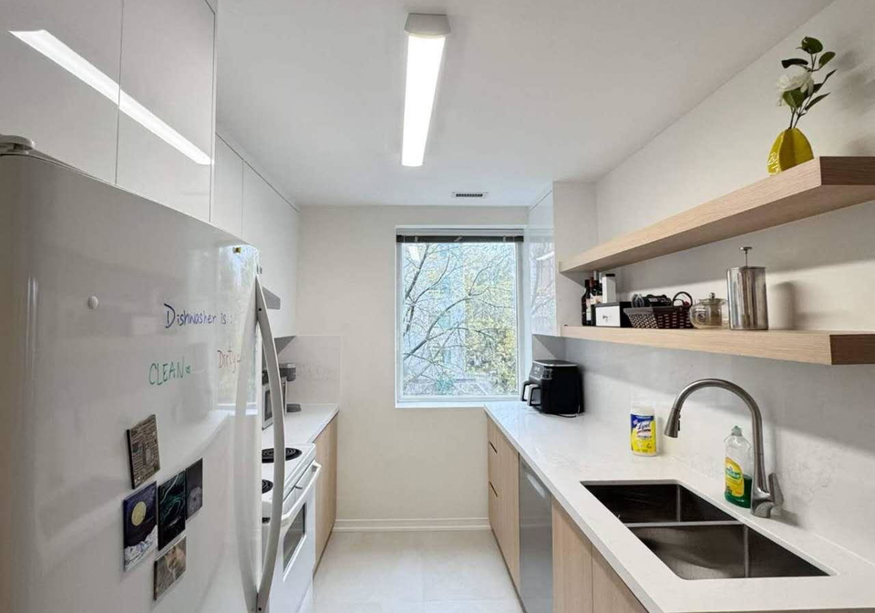 600-eglinton-avenue-e-toronto-ontario-c12705274