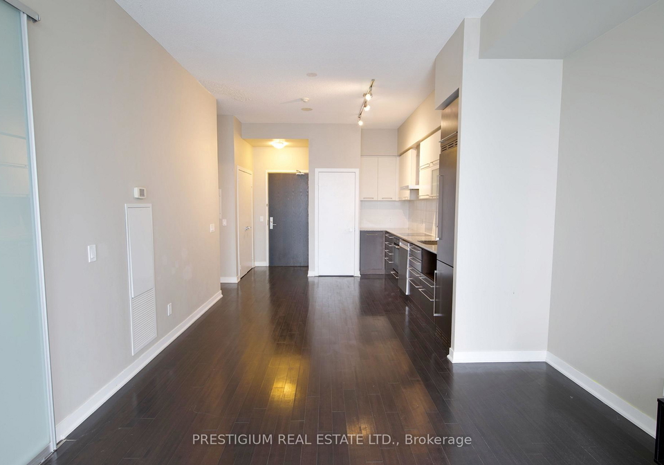 770-bay-street-toronto-ontario-c12705278