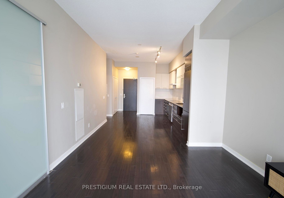 770-bay-street-toronto-ontario-c12705278