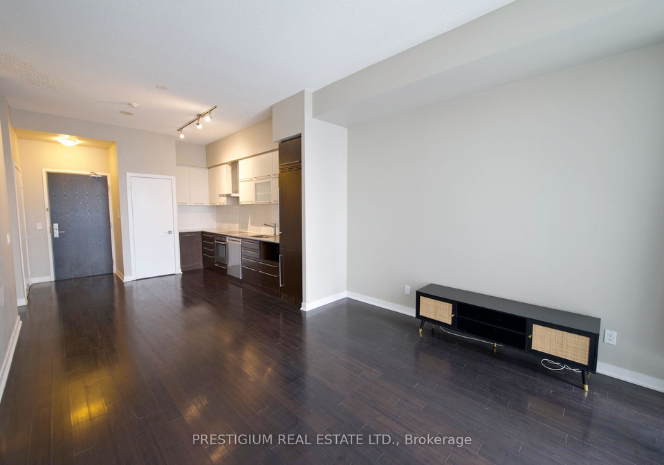 770-bay-street-toronto-ontario-c12705278