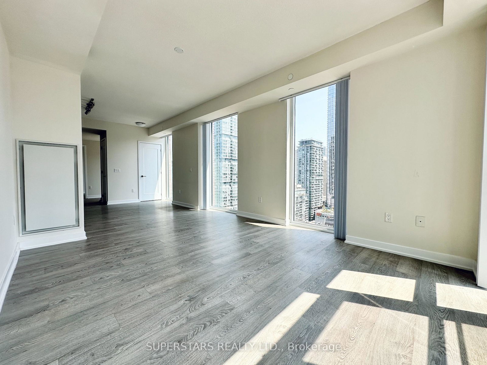 99-john-street-toronto-ontario-c12705372