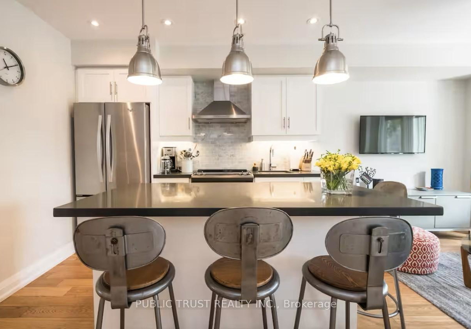 72-grace-street-toronto-ontario-c12705394