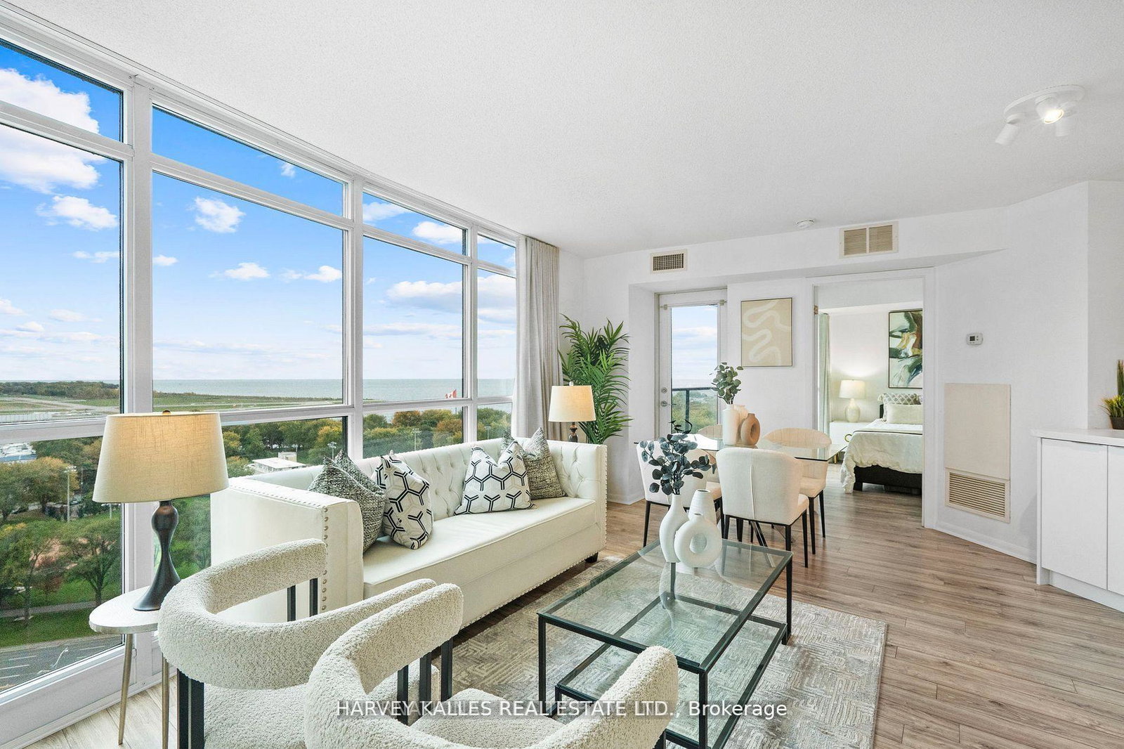 219-fort-york-boulevard-toronto-ontario-c12705402