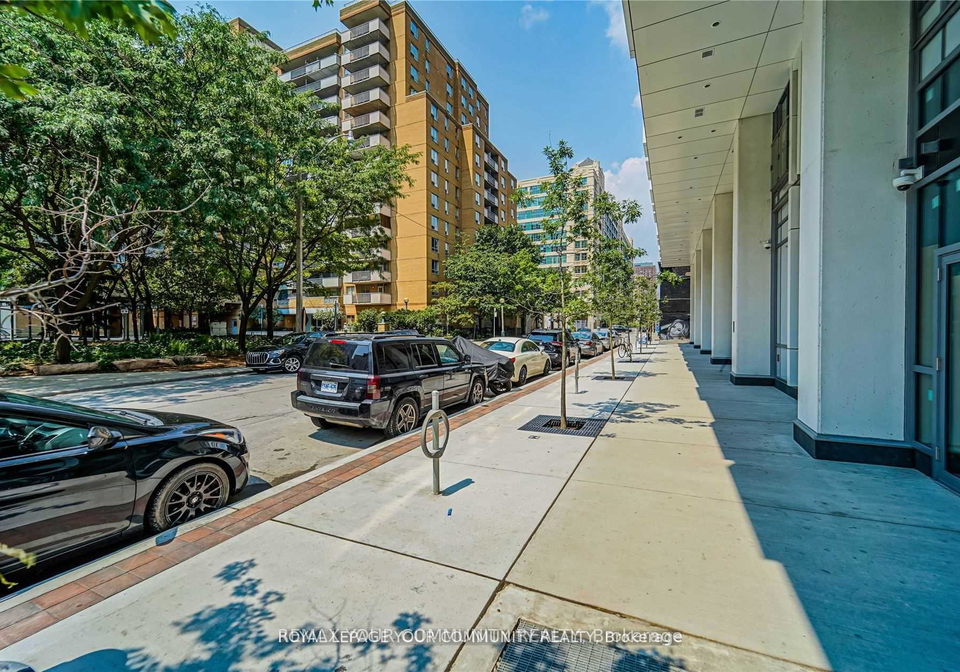 77-mutual-street-toronto-ontario-c12705516