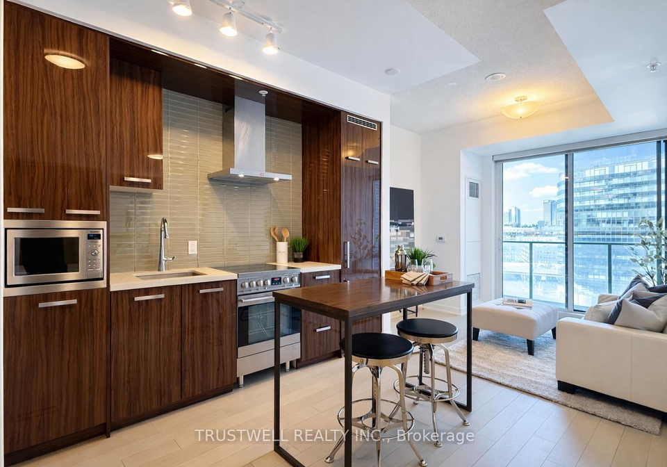 120-bayview-avenue-toronto-ontario-c12705632