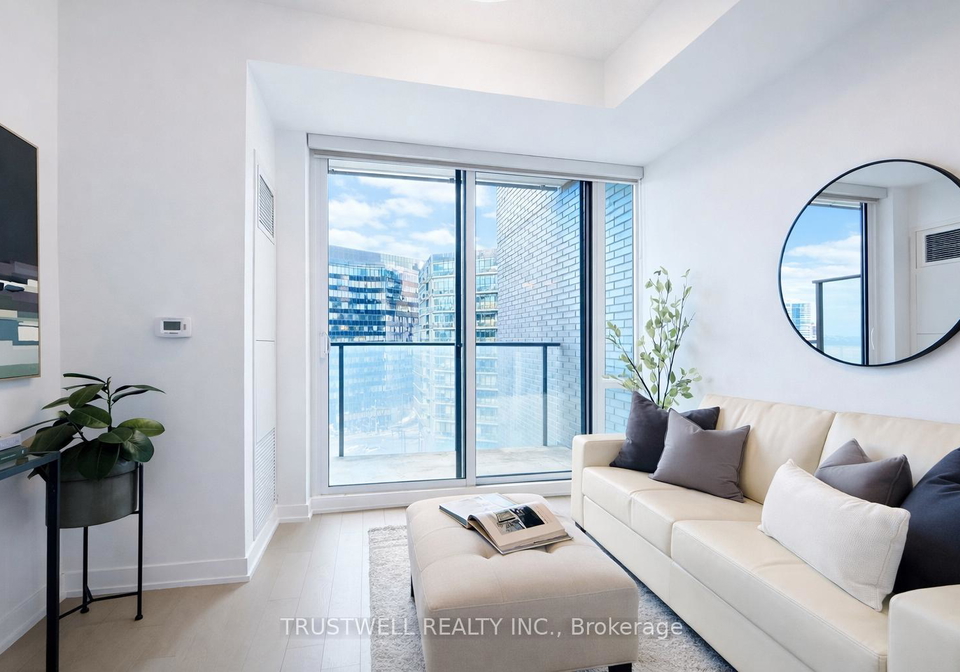 120-bayview-avenue-toronto-ontario-c12705632