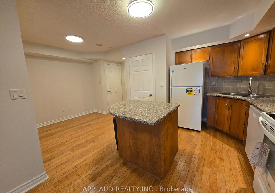270-wellington-street-w-toronto-ontario-c12705770