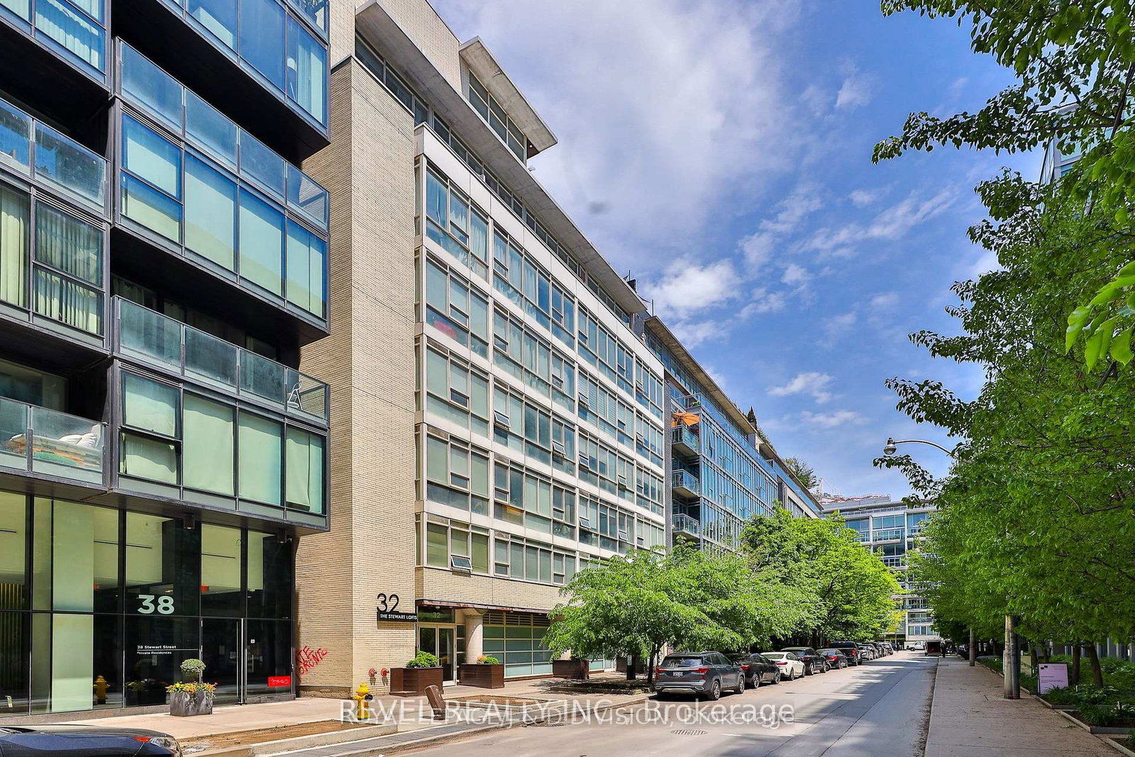 32-stewart-street-s-toronto-ontario-c12706122